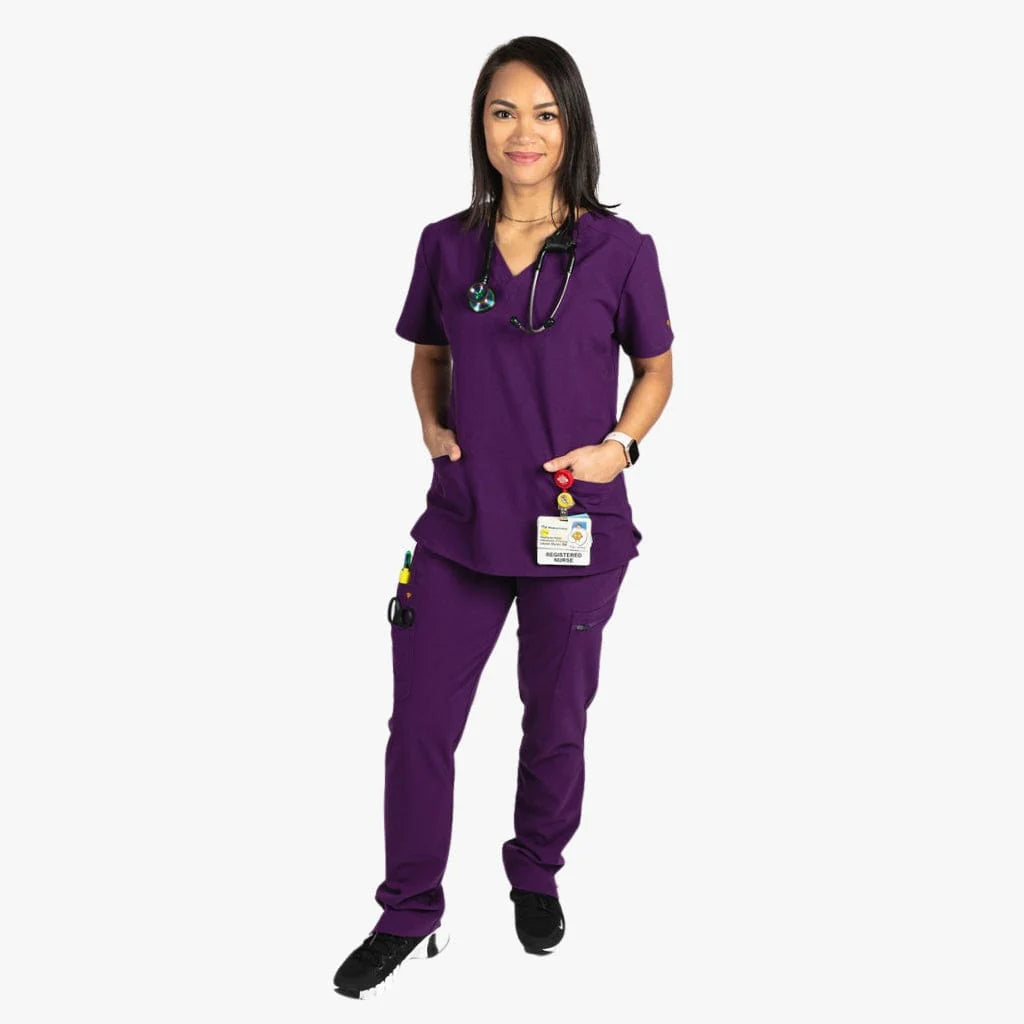 What Color Scrubs Do Nurses Wear? | Scrubs Colors for Medical Professionals